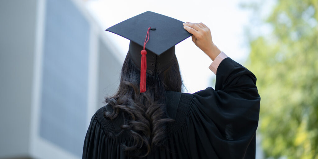 graduation etiquette