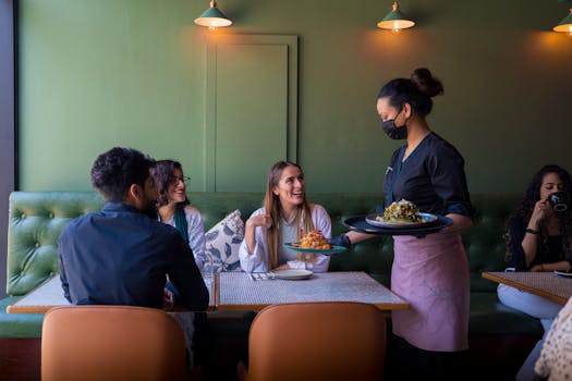 Table Manners That Will Always Serve You Well: Everyday Rules and Real-Life Wins